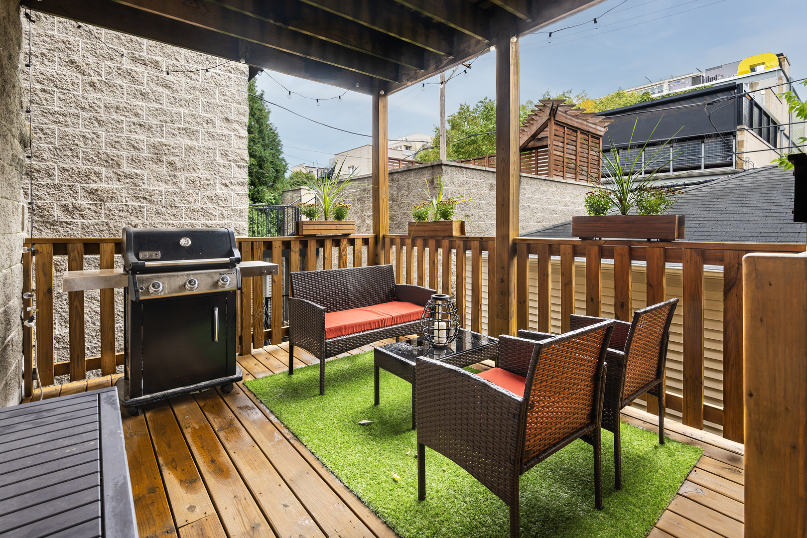 1329 North Mohawk Street, Unit 1 Chicago, IL 60610 - Photo 10 of 25 a view of a chairs and table in the balcony