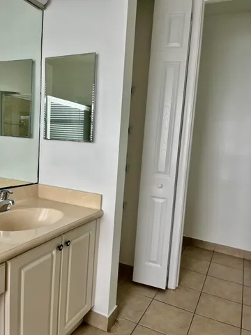 $3,190 | 325 Mulberry Grove Road, West Palm Beach, FL 33411