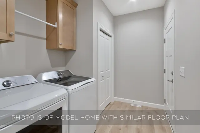 $499,999 | 11377 Albany Ridge Drive, Osceola, IN 46561