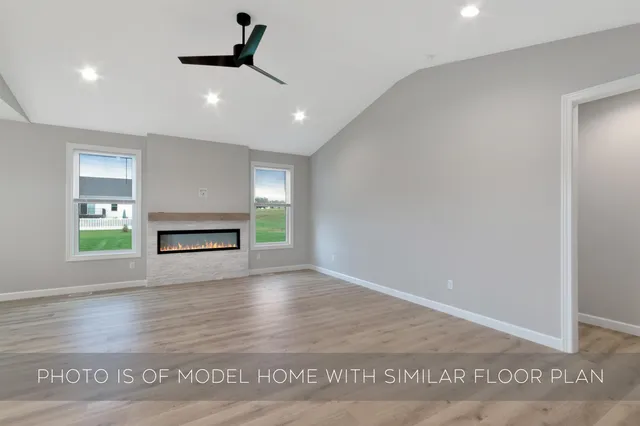 $499,999 | 11377 Albany Ridge Drive, Osceola, IN 46561