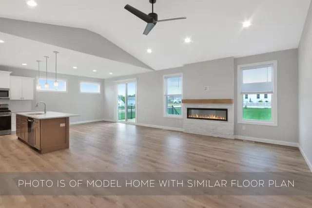 $499,999 | 11377 Albany Ridge Drive, Osceola, IN 46561