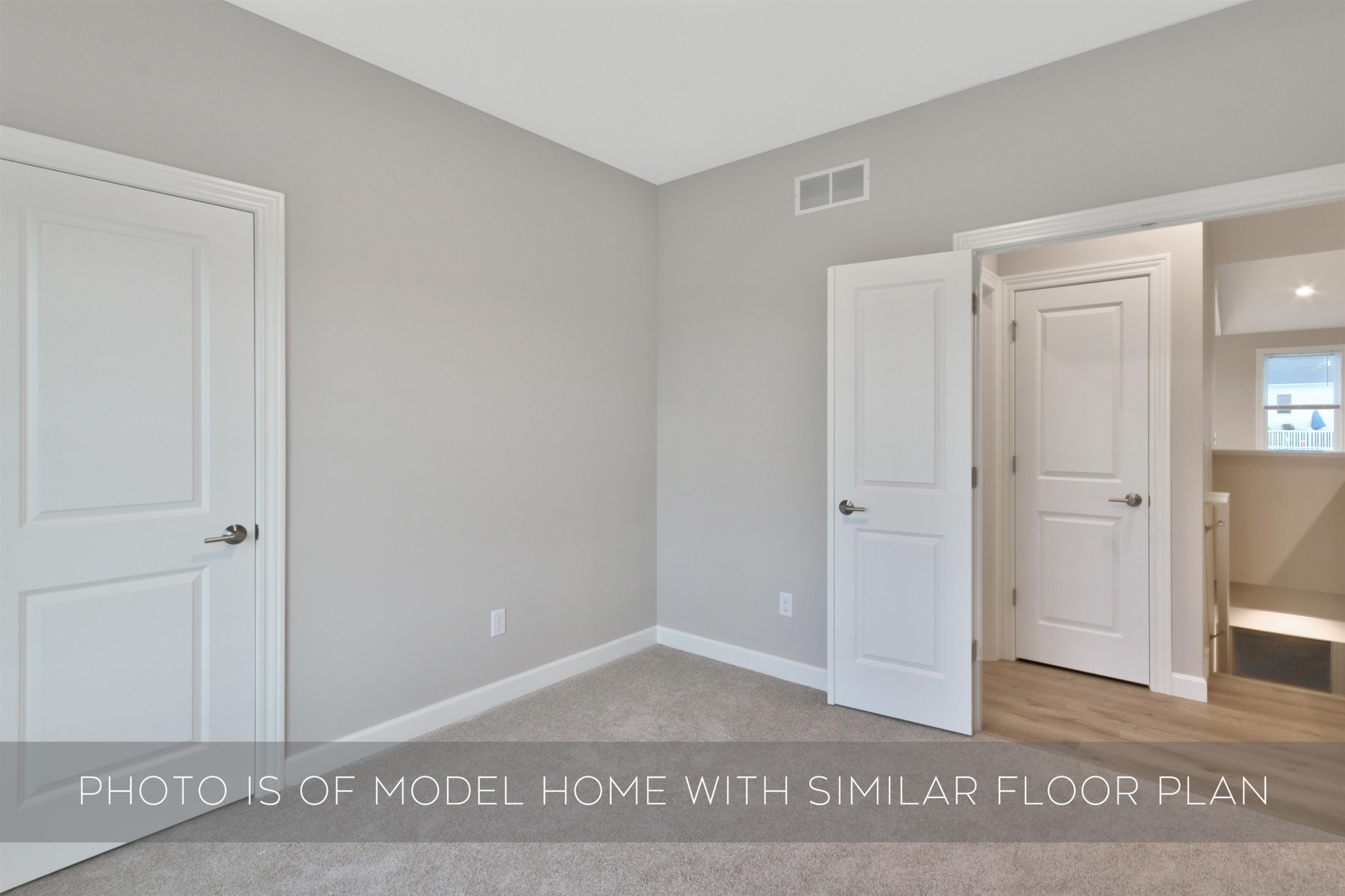 11377 Albany Ridge Drive Osceola, IN 46561 - Photo 4 of 21