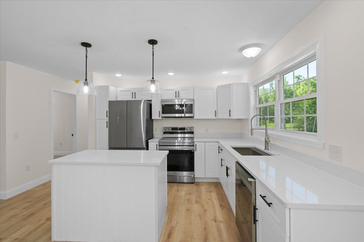 114 Cobble Hill Road Milton, VT 05468 - Photo 8 of 39
