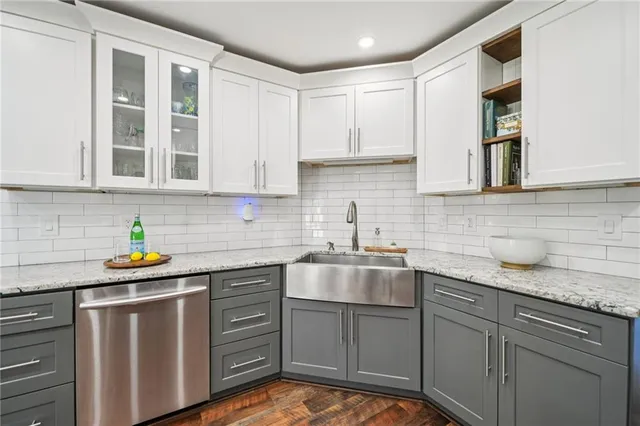 $399,900 | 2900 Emerald Springs Drive, Lawrenceville, GA 30045