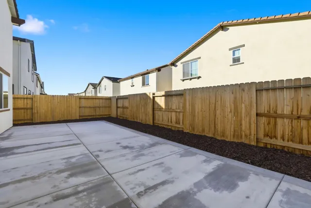 $2,825 | 7634 Flatbow Way, Sacramento, CA 95829