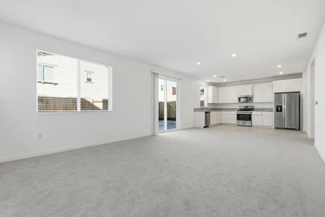 $2,825 | 7634 Flatbow Way, Sacramento, CA 95829