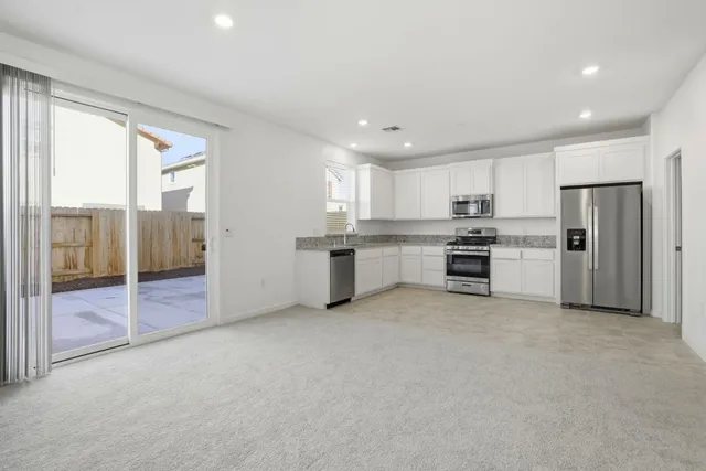 $2,825 | 7634 Flatbow Way, Sacramento, CA 95829