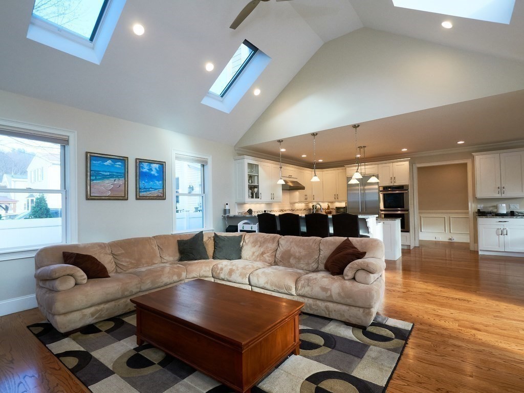 203 Winslow Road Newton, MA 02468 - Photo 7 of 29 Gallery Image 7