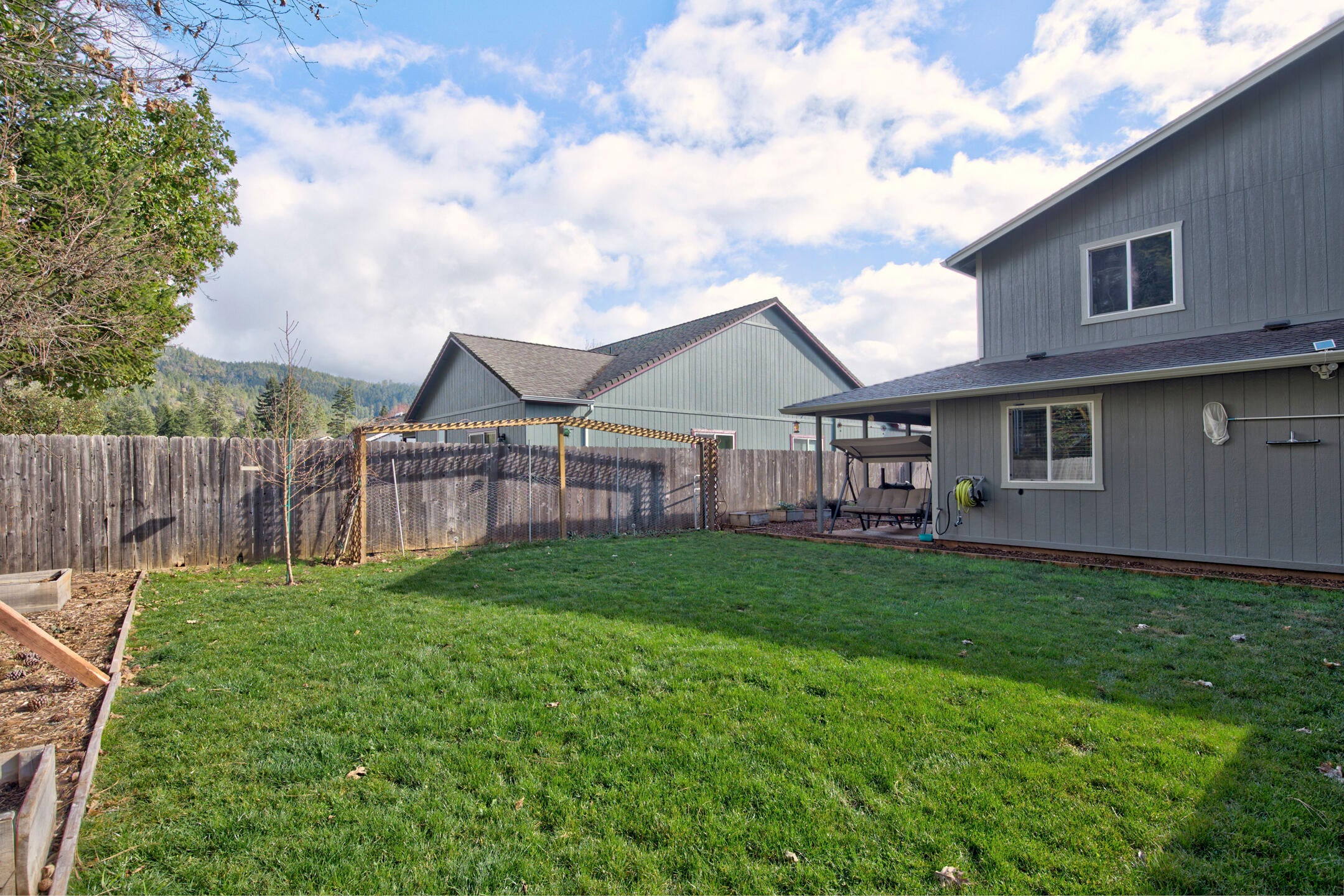 291 Merlot Drive Cave Junction, OR 97523 - Photo 22 of 27 0R1A8710_1_2_3_4