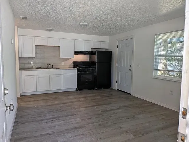 $239,900 | 4749 20th Street, Zephyrhills, FL 33542