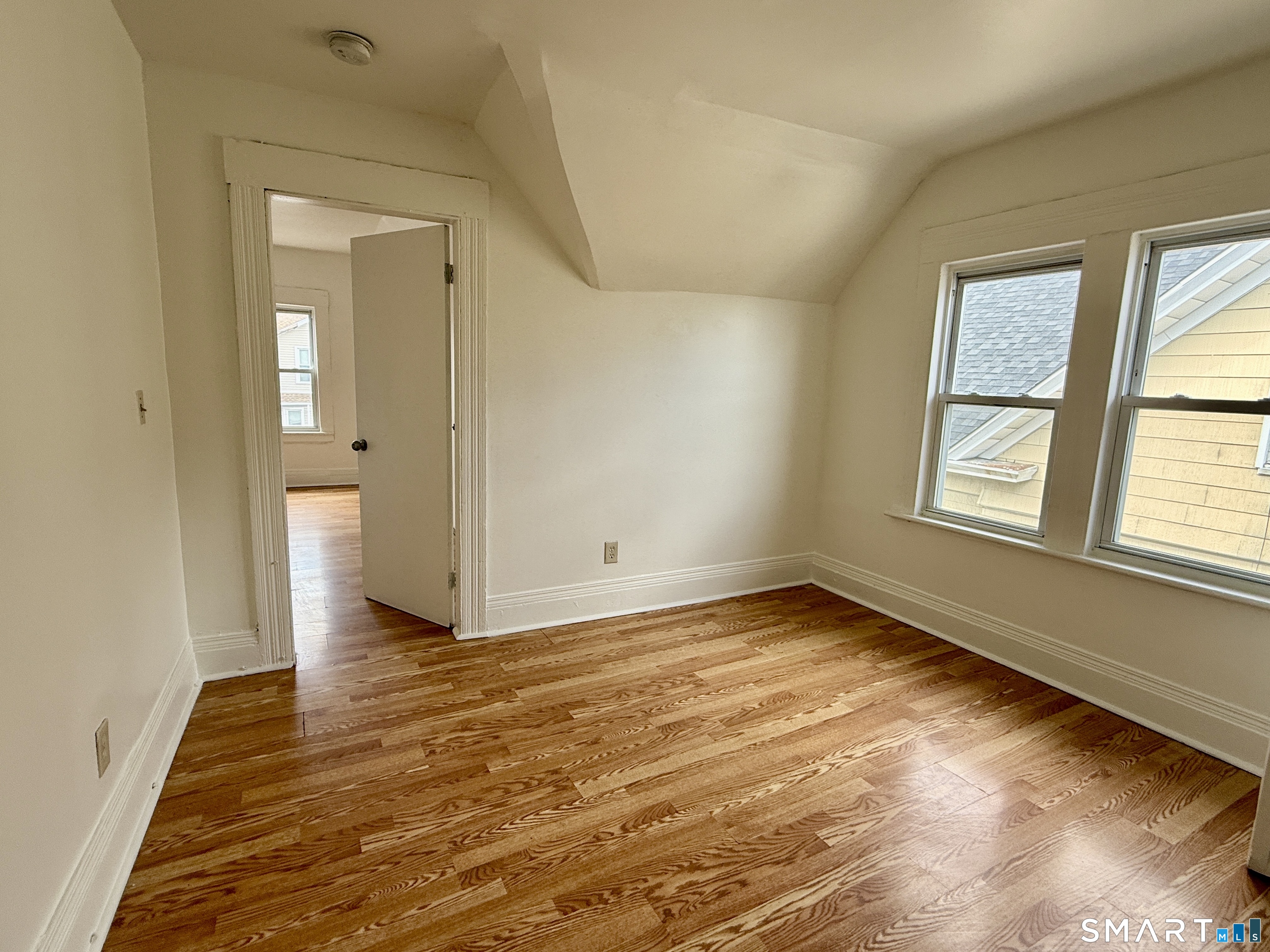 202 6th Street Bridgeport, CT 06607 - Photo 5 of 9