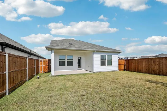 $297,732 | 4201 Zoe Lane, Farmersville, TX 75442