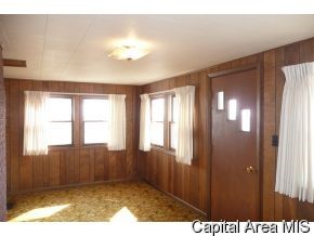 10430 Reichart Road Tallula, IL 62688 - Photo 6 of 12