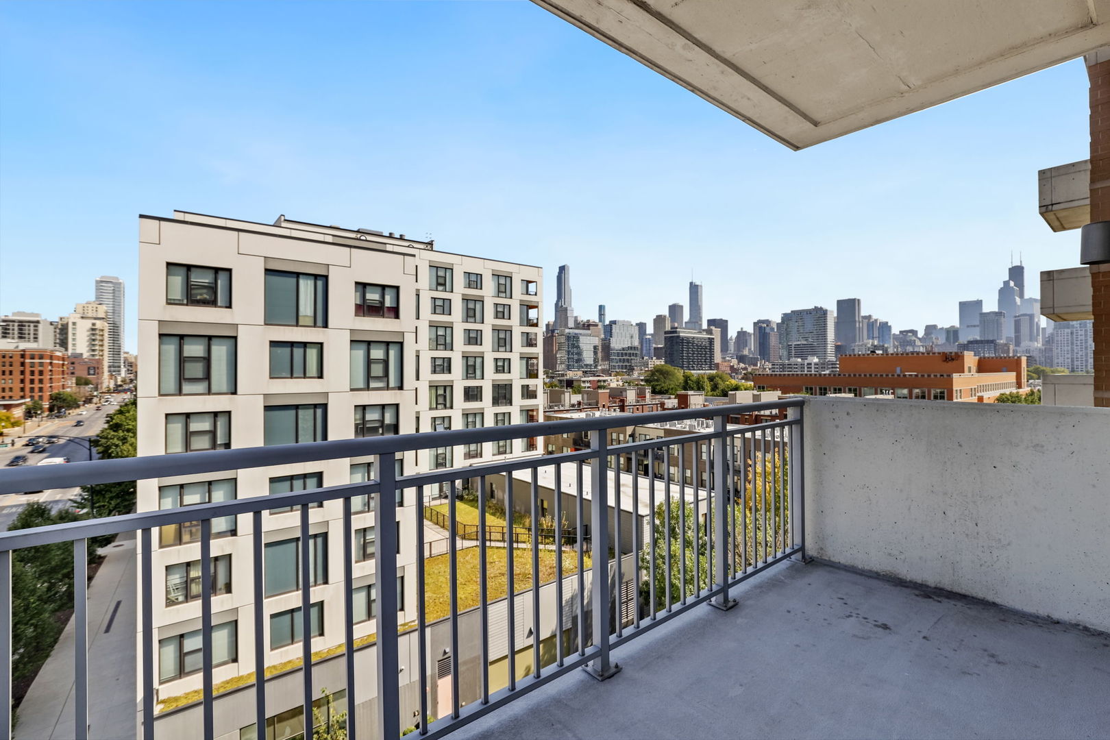 511 West Division Street, Unit 606 Chicago, IL 60610 - Photo 15 of 18