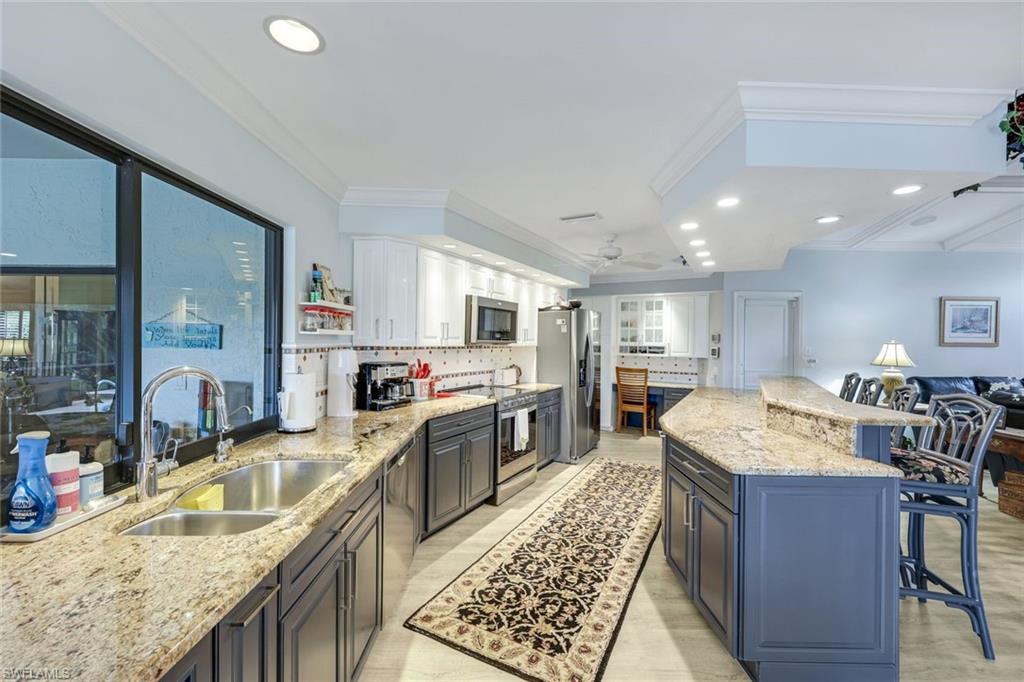 1933 Empress Court Naples, FL 34110 - Photo 12 of 39