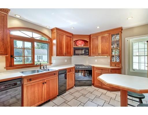 10 Woodside Road Winchester, MA 01890 - Photo 11 of 32 Gallery Image 11