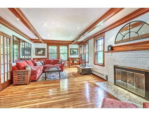 10 Woodside Road Winchester, MA 01890 - Photo 4 of 32 Gallery Image 4
