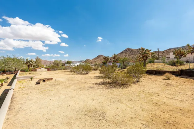 $395,000 | 61185 Sandalwood Trail, Joshua Tree, CA 92252