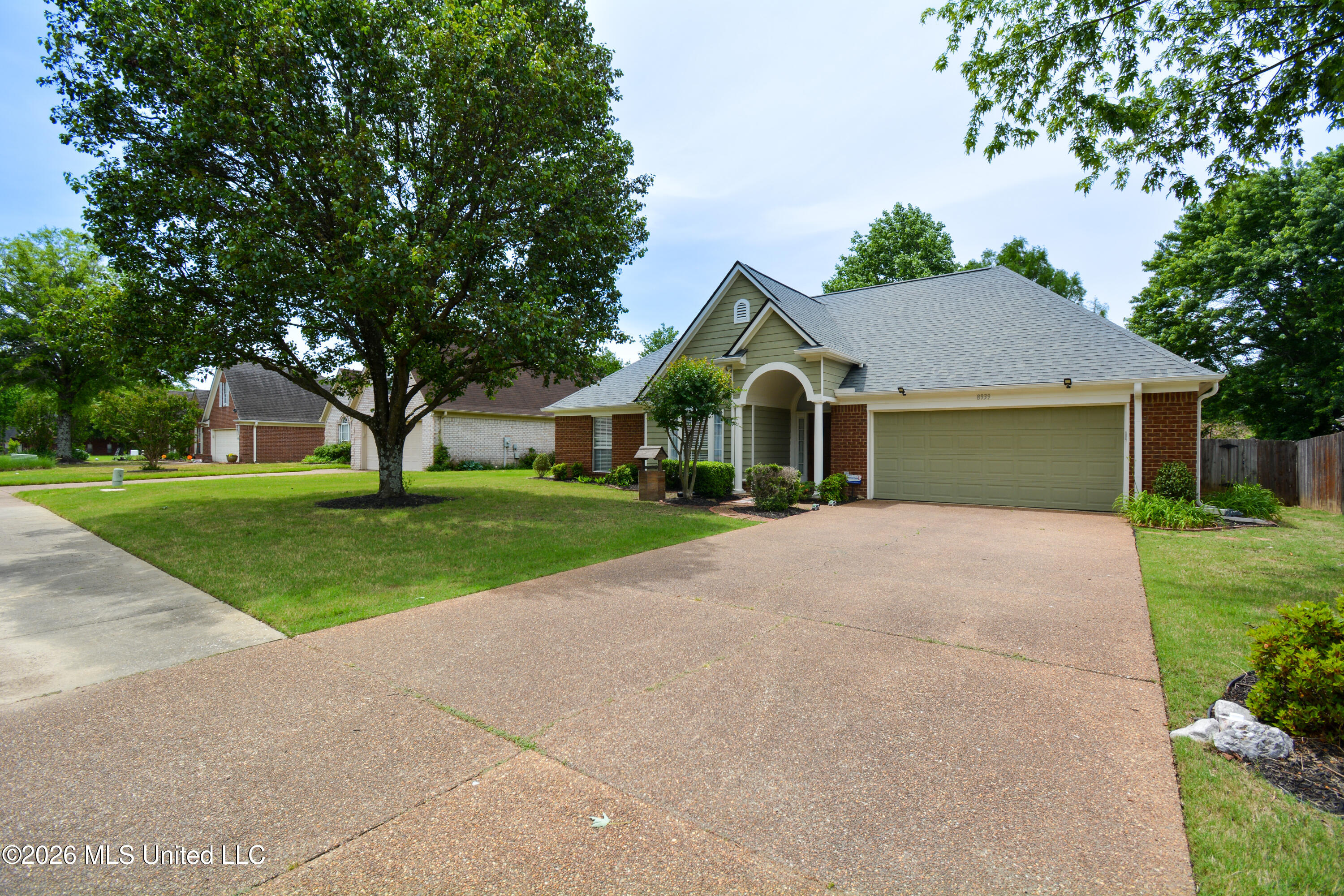8939 Travis Drive Olive Branch, MS 38654 - Photo 2 of 30 DSC_0391