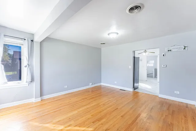 a view of empty room