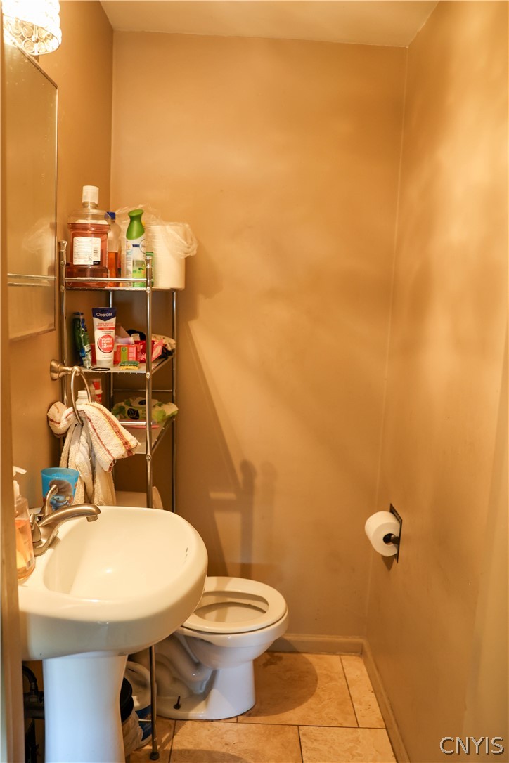 2269 Jagow Road Wheatfield, NY 14304 - Photo 10 of 11 Half Bath