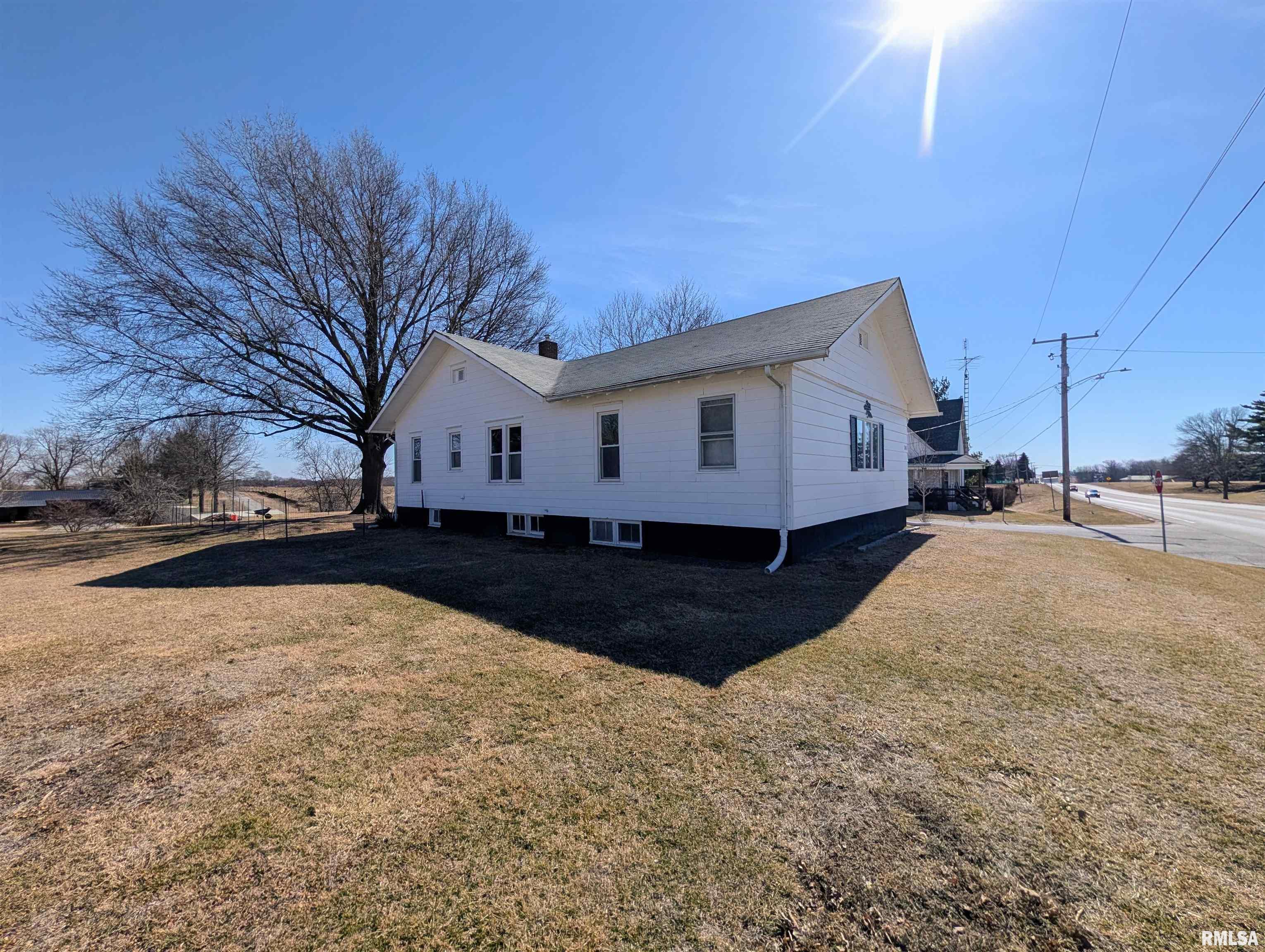345 South Monmouth Street Good Hope, IL 61438 - Photo 2 of 16