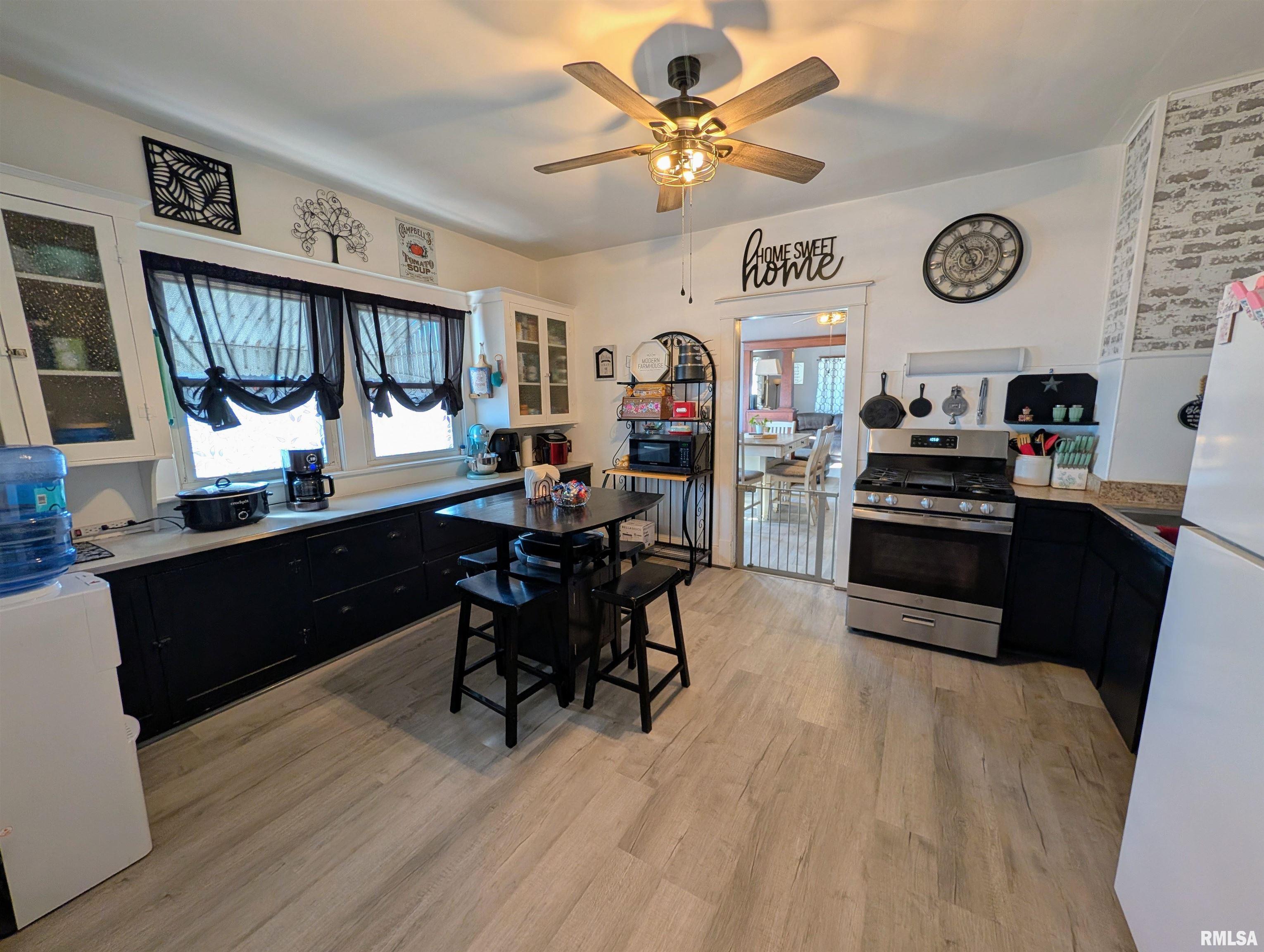 345 South Monmouth Street Good Hope, IL 61438 - Photo 5 of 16