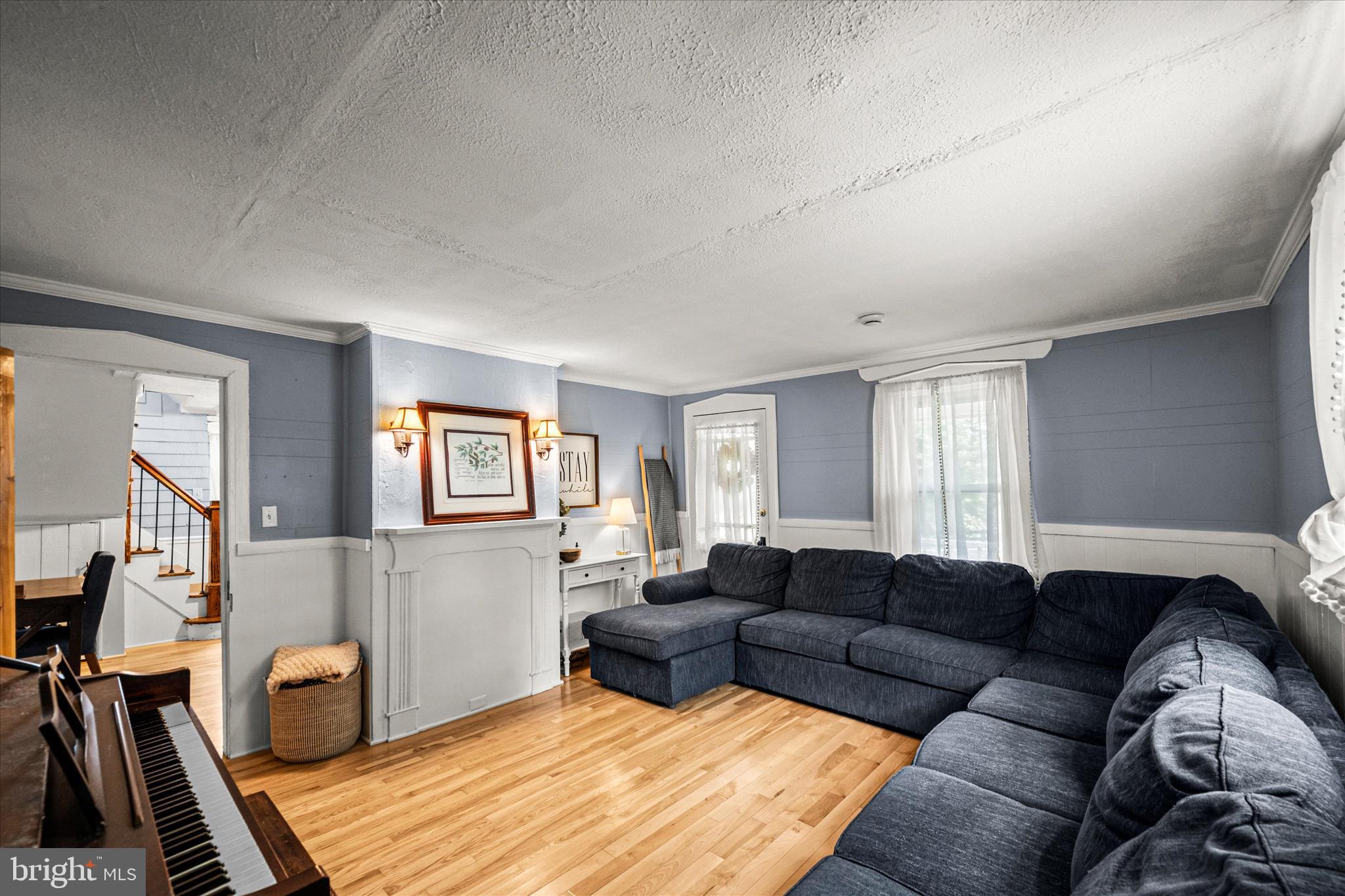2900 Gillis Falls Road Mount Airy, MD 21771 - Photo 6 of 53 Family Room - Hardwood Floors