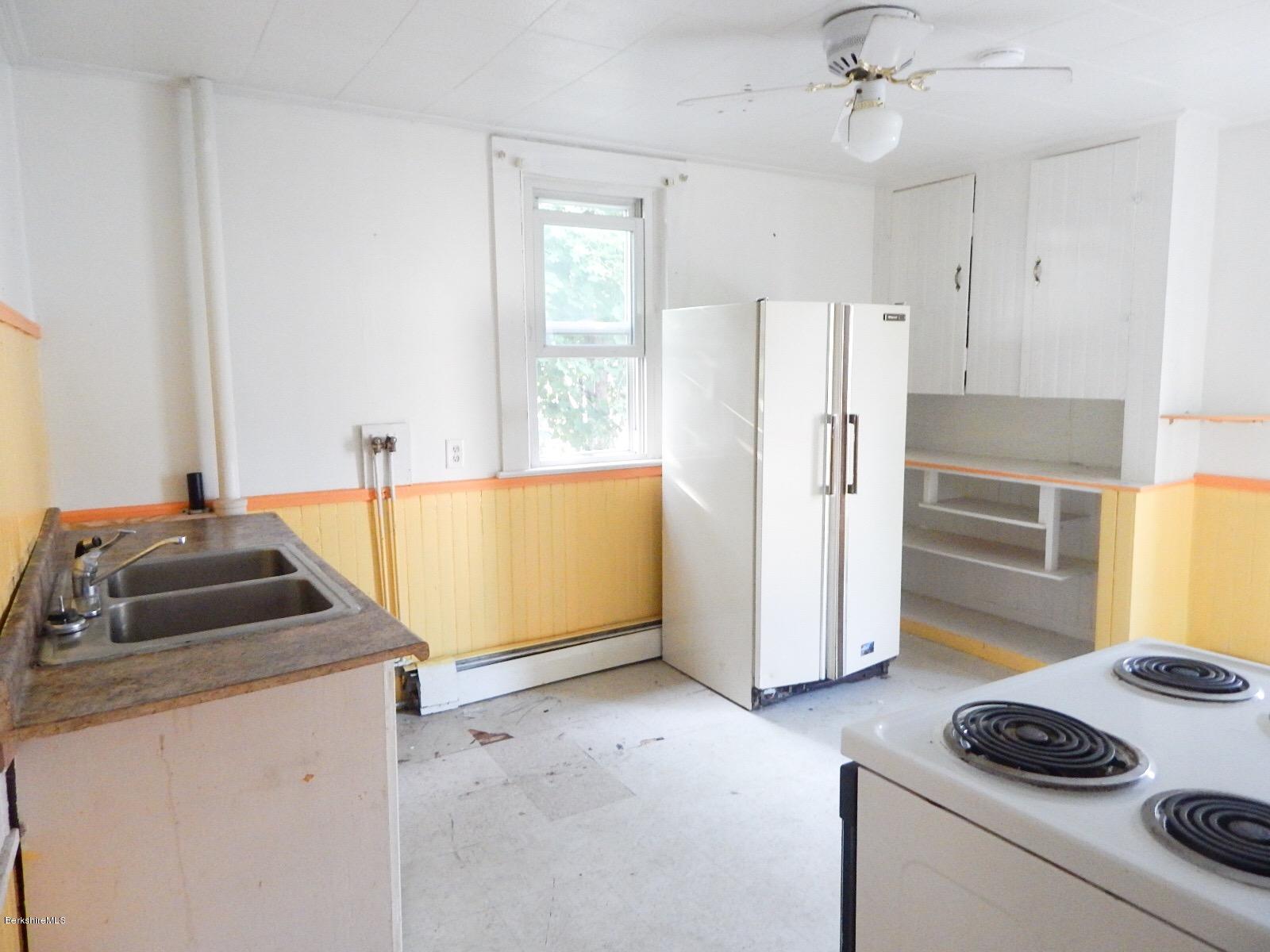 15-17 Spring Street Pittsfield, MA 01201 - Photo 31 of 44 05187832-5422-43A2-AC13-EBF1CE66C4CC