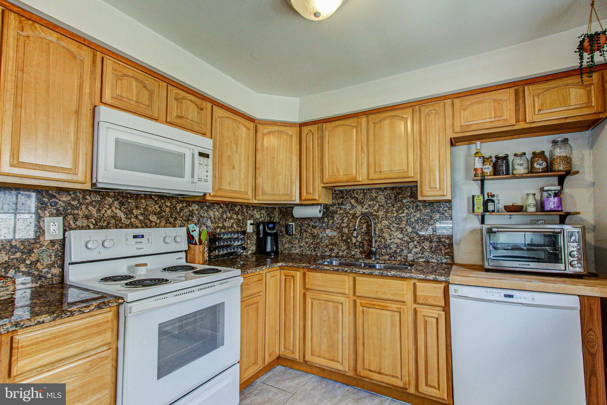 142 North County Line Road Souderton, PA 18964 - Photo 7 of 20 Gallery Image 7