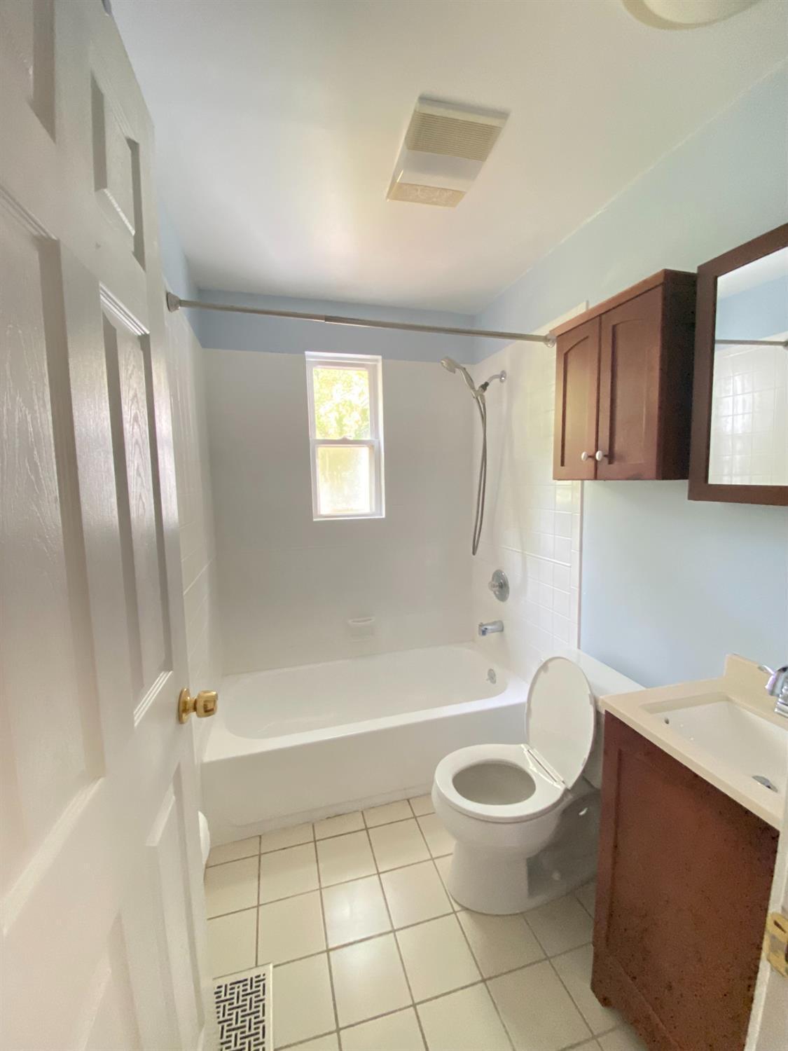 6601 Schweitzerhoff Road Cincinnati, OH 45247 - Photo 13 of 27 Gallery Image 13
