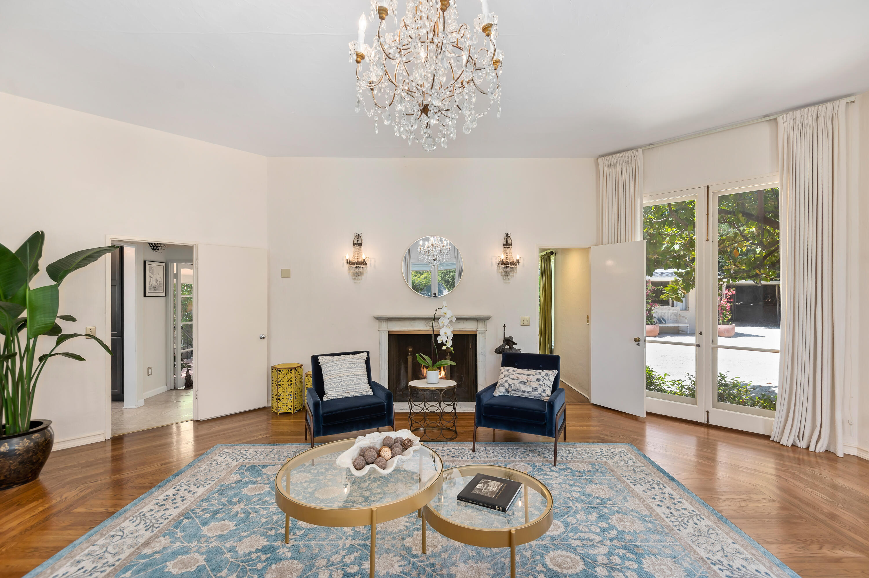 1944 East Valley Road Montecito, CA 93108 - Photo 9 of 50 008_23 Living Room
