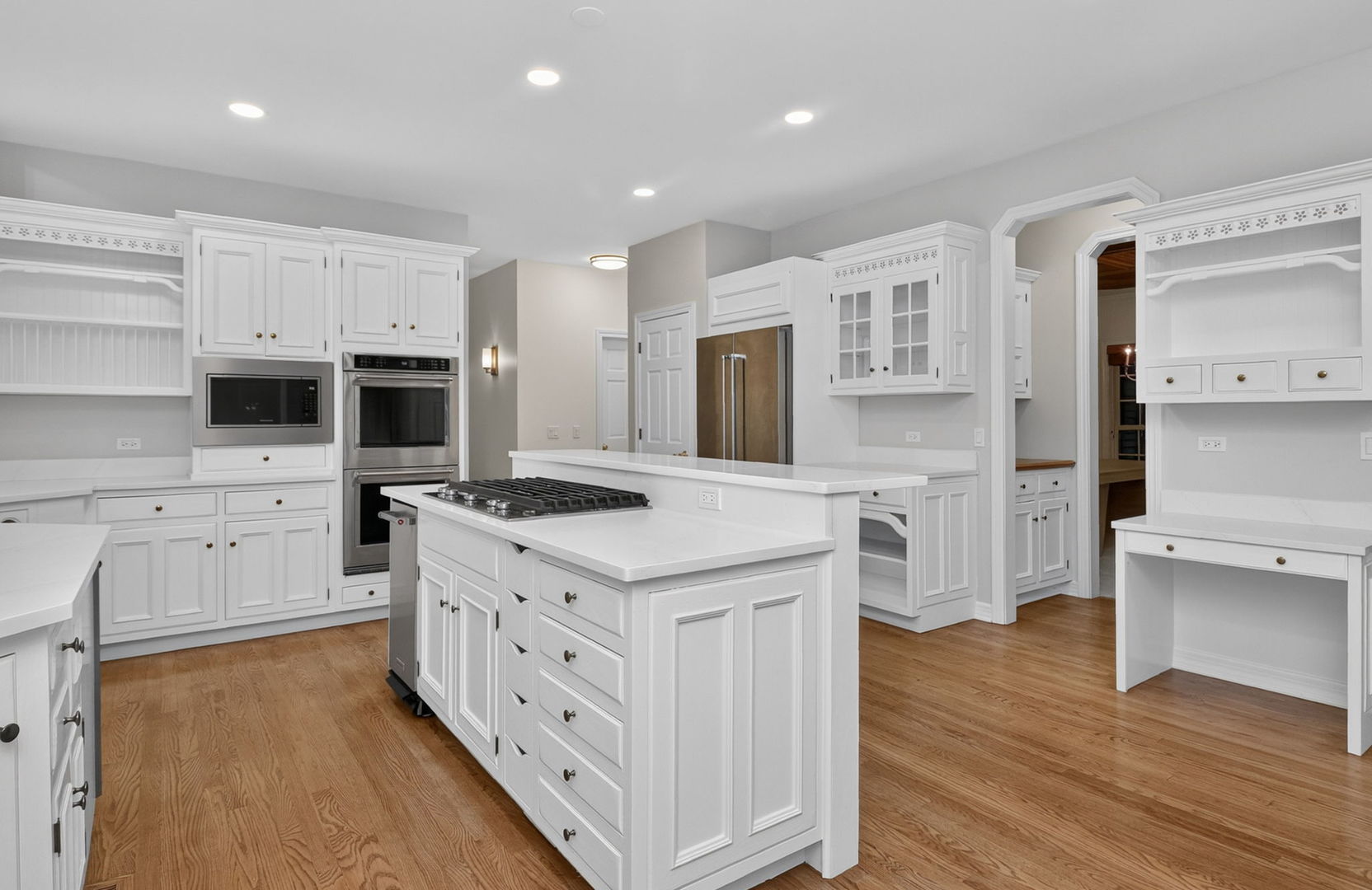 2715 Wendy Road Naperville, IL 60565 - Photo 9 of 50 Gallery Image 9
