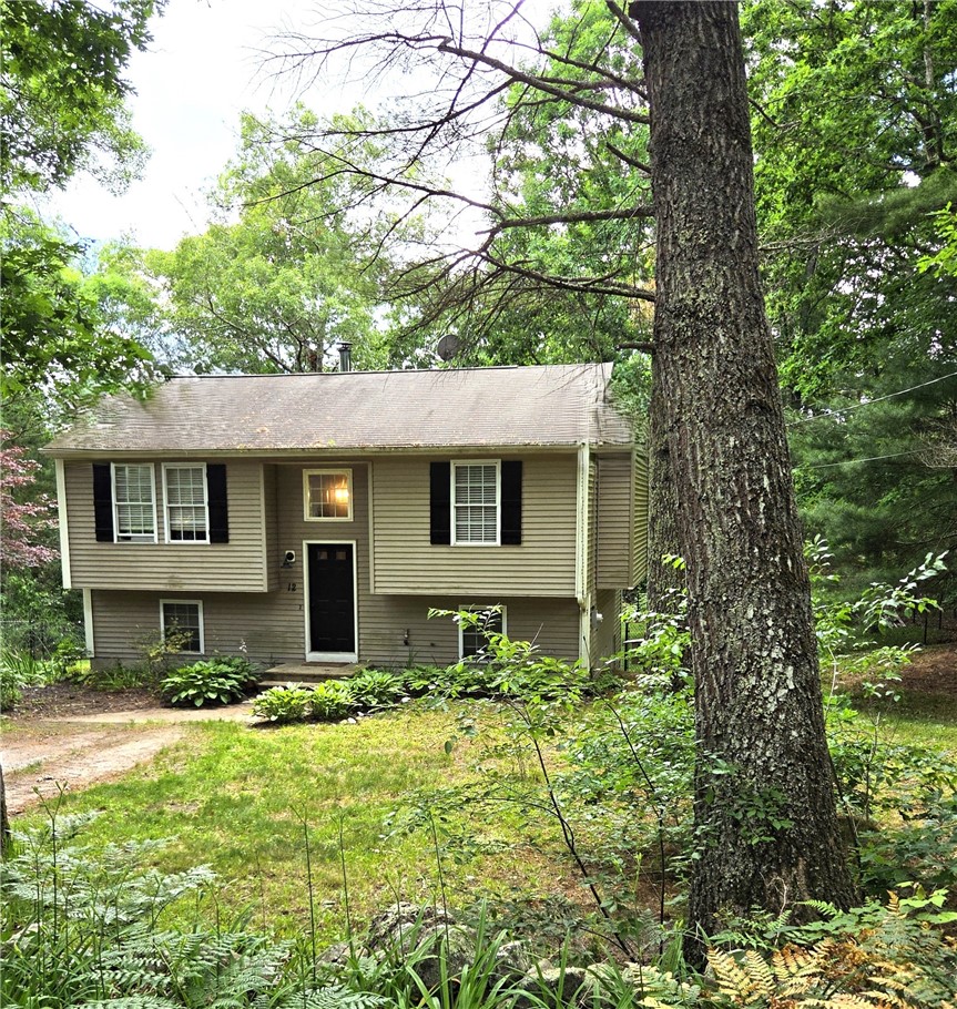 12 Old Kenyon Road Richmond, RI 02832 - Photo 3 of 4