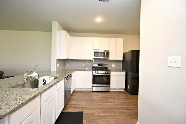 $2,800 | 4619 Ehrlich Court, Rosenberg, TX 77471