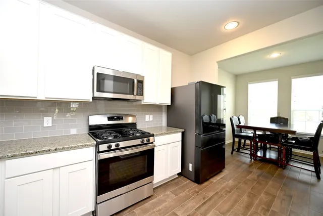 $2,800 | 4619 Ehrlich Court, Rosenberg, TX 77471