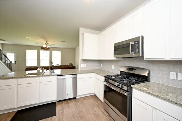 $2,800 | 4619 Ehrlich Court, Rosenberg, TX 77471