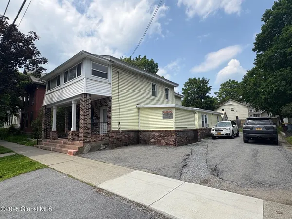 $859,000 | 119 Church Street, Saratoga Springs, NY 12866