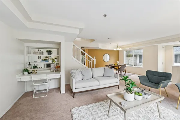 $750,000 | 16219 Northup Way, Unit C201, Bellevue, WA 98008