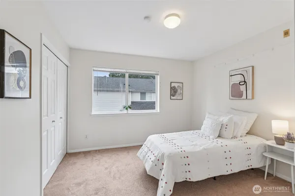 $750,000 | 16219 Northup Way, Unit C201, Bellevue, WA 98008
