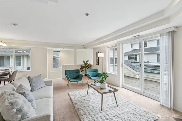 $750,000 | 16219 Northup Way, Unit C201, Bellevue, WA 98008