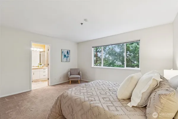 $750,000 | 16219 Northup Way, Unit C201, Bellevue, WA 98008