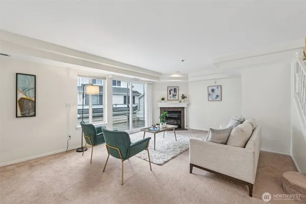$750,000 | 16219 Northup Way, Unit C201, Bellevue, WA 98008