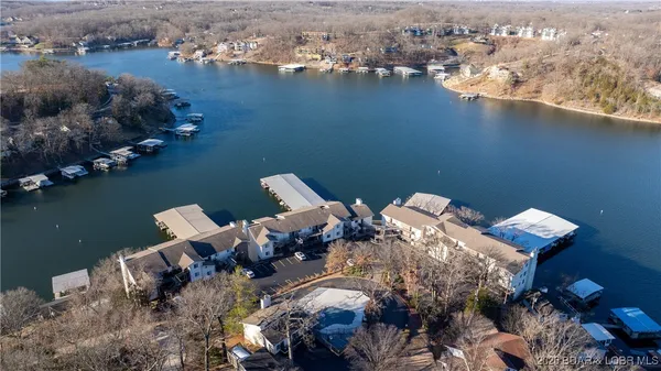 $239,900 | 78 Jonathans Landing Dr Lake, Unit 3E, Lake Ozark, MO 65049