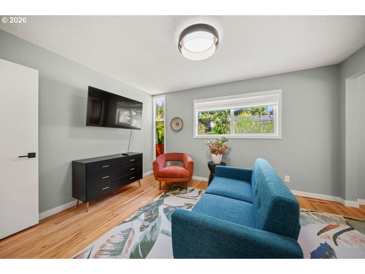 6125 Southwest Chestnut Avenue Beaverton, OR 97005 - Photo 18 of 40