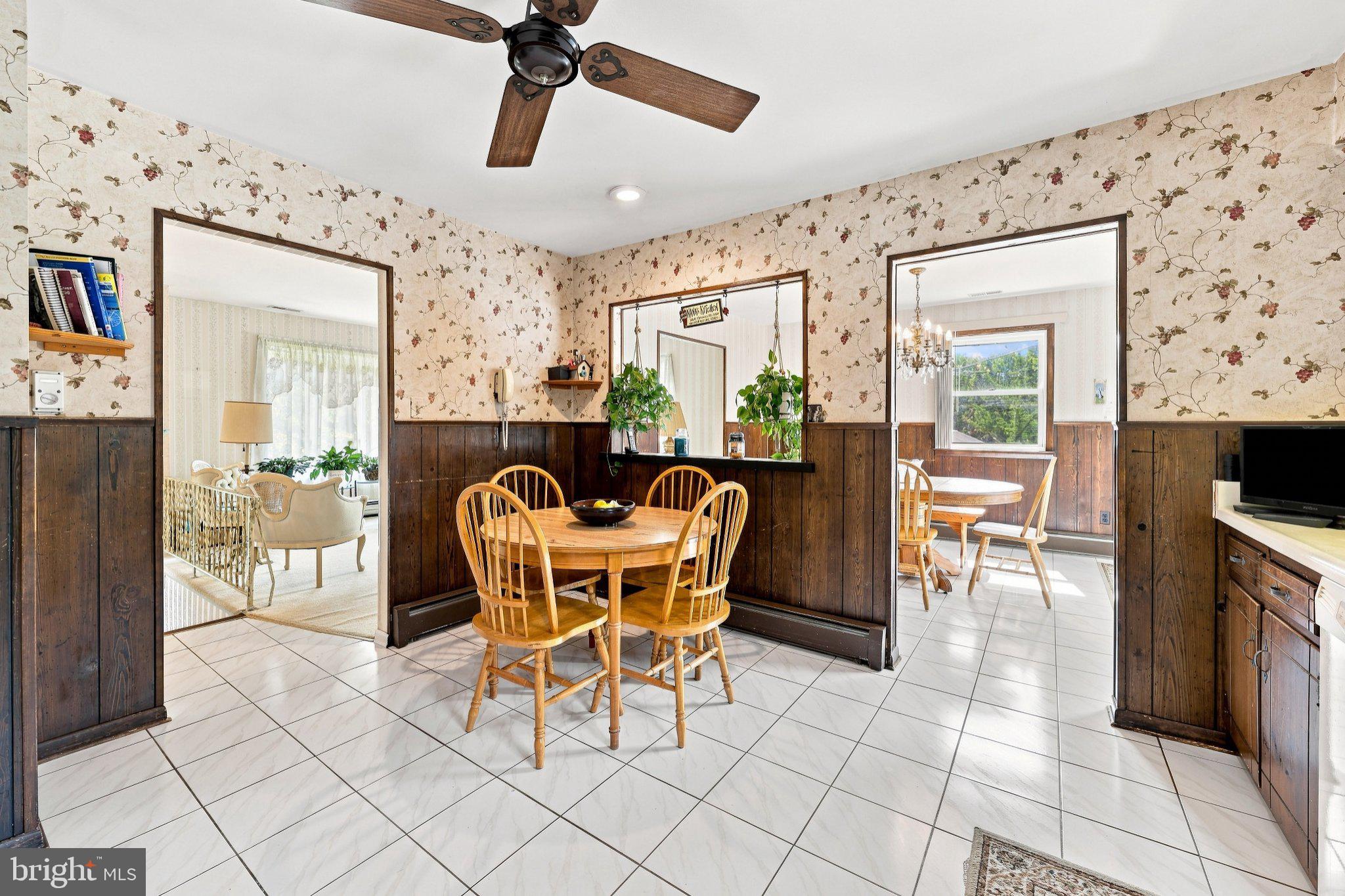 116 East Ridgewood Avenue Absecon, NJ 08205 - Photo 23 of 49 Charming kitchen with floral accents.