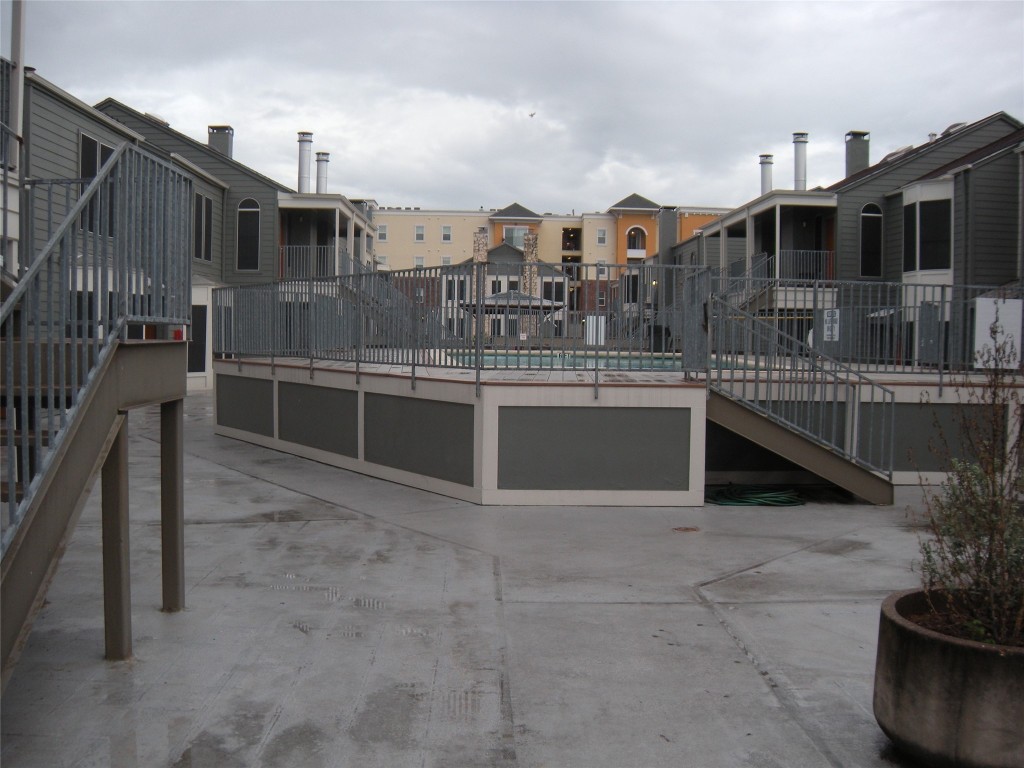2529 Rio Grande Street, Unit 31 Austin, TX 78705 - Photo 20 of 21 a view of city from balcony