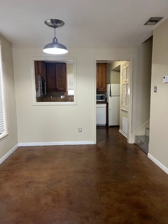 2529 Rio Grande Street, Unit 31 Austin, TX 78705 - Photo 4 of 21 a view of an empty room with a window