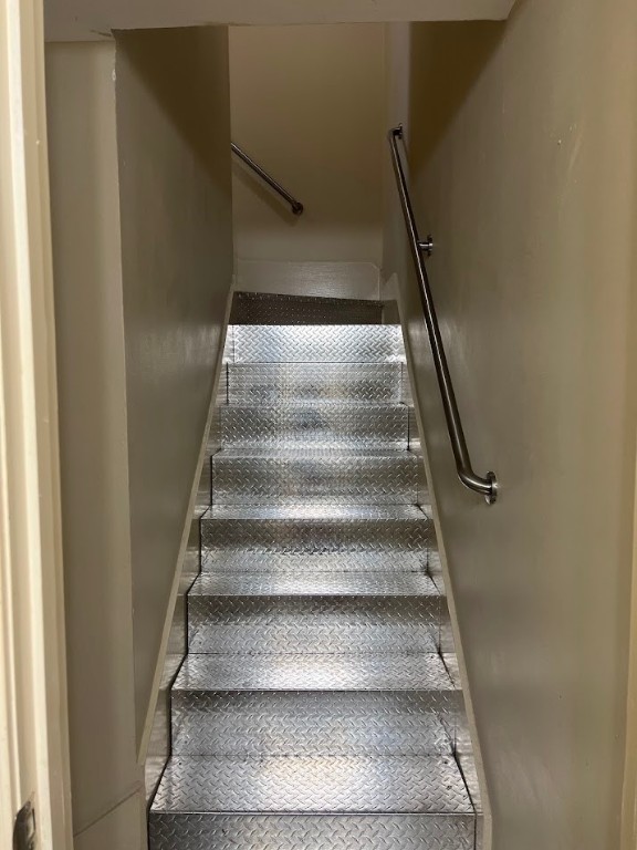 2529 Rio Grande Street, Unit 31 Austin, TX 78705 - Photo 10 of 21 a view of entryway