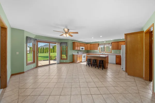 $462,500 | 3107 Ernest Drive, Sandwich, IL 60548